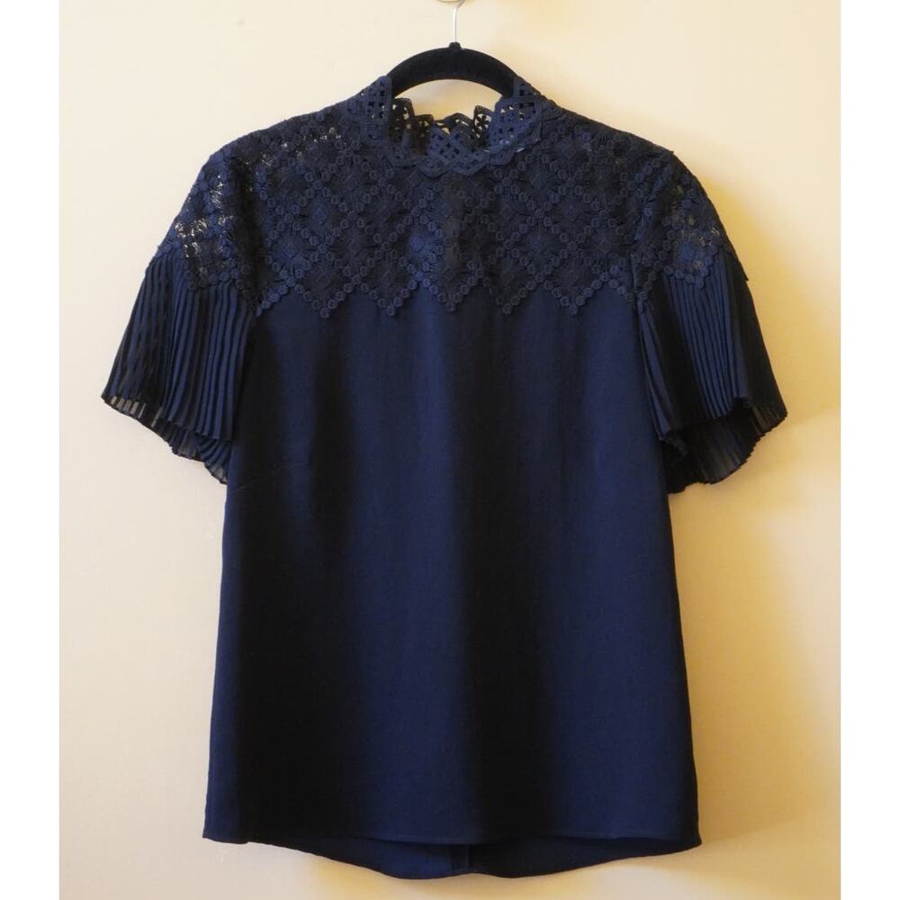 Sandro Lace Crochet Pleated Crepe Dress Shirt Top Black Size 1 Small